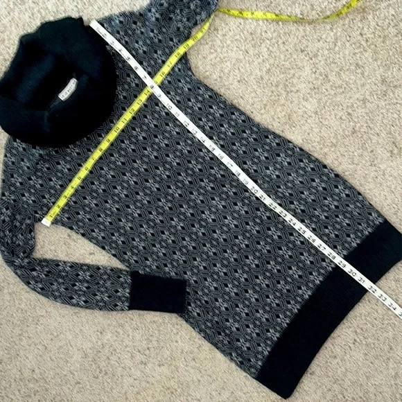 IF IT WERE ME Sweater DRESS Cowl Neck Dark GRAY/WHITE Printed Design Size SMALL - Picture 8 of 8